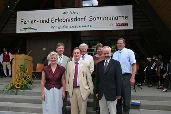 0-jähriges Jubiläum der Sonnenmatte mit Grüßen der Landesregierung, vertreten durch Herrn Dieter Hillebrand MdL, Staatssekretär im Ministerium für Arbeit und Soziales und Herrn Landrat Thomas Reumann.
